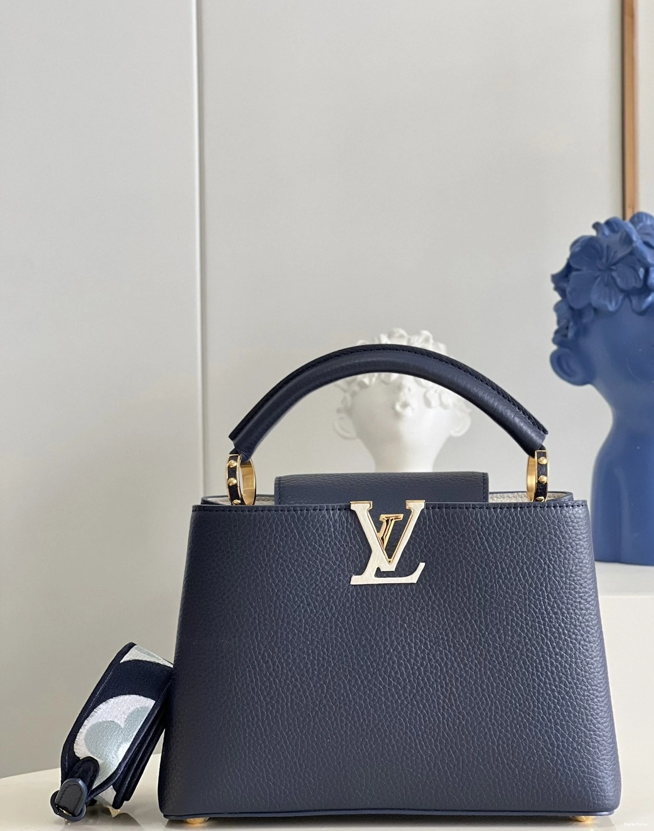 BB CAPUCINES VUITTON LOUIS 0724